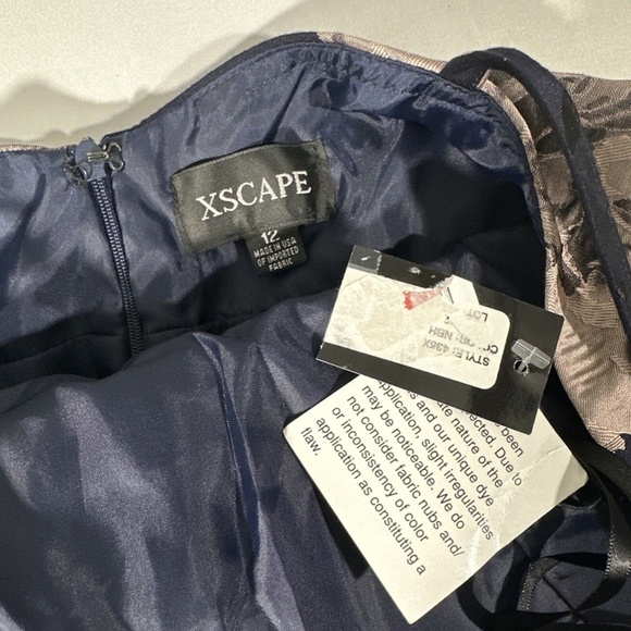 NWT XSCAPE [ 12 ] Satin Halter Neck Fit & Flare Floral Print Mini Dress‎ - Picture 5 of 14